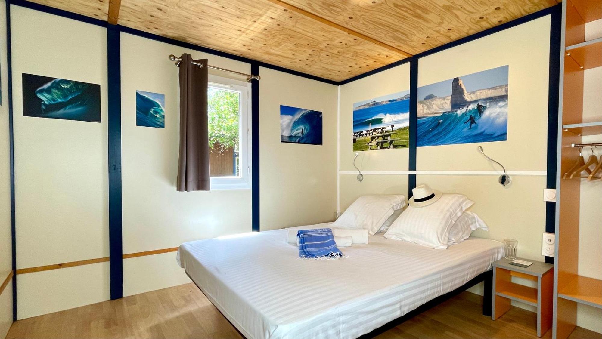Espace Blue Ocean Ondres Bilik gambar